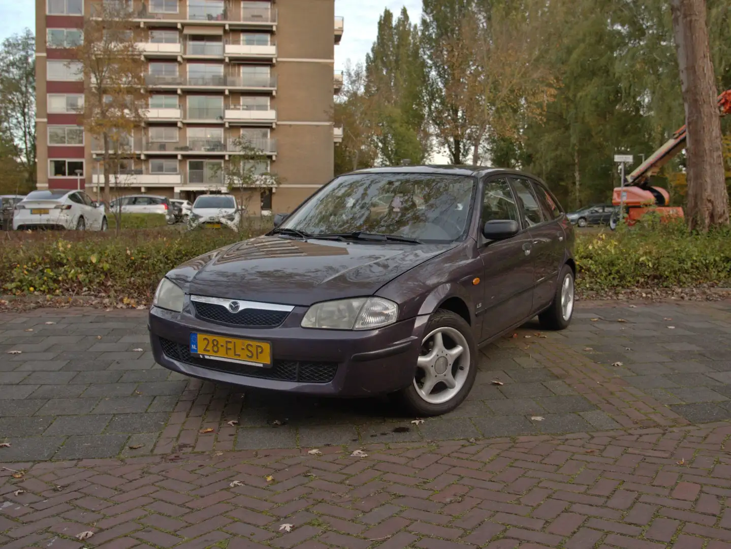 Mazda 323 323 1.5i LX Фіолетовий - 1