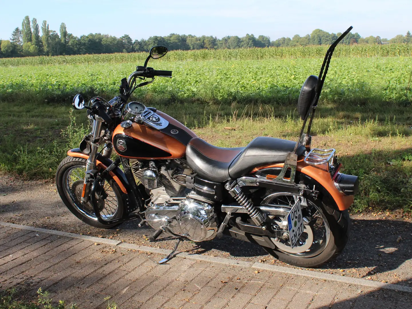 Harley-Davidson Dyna Glide - 1