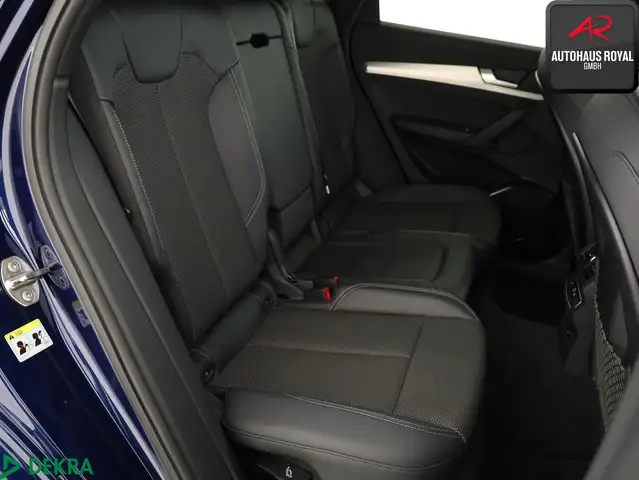 Audi Q5 view 13
