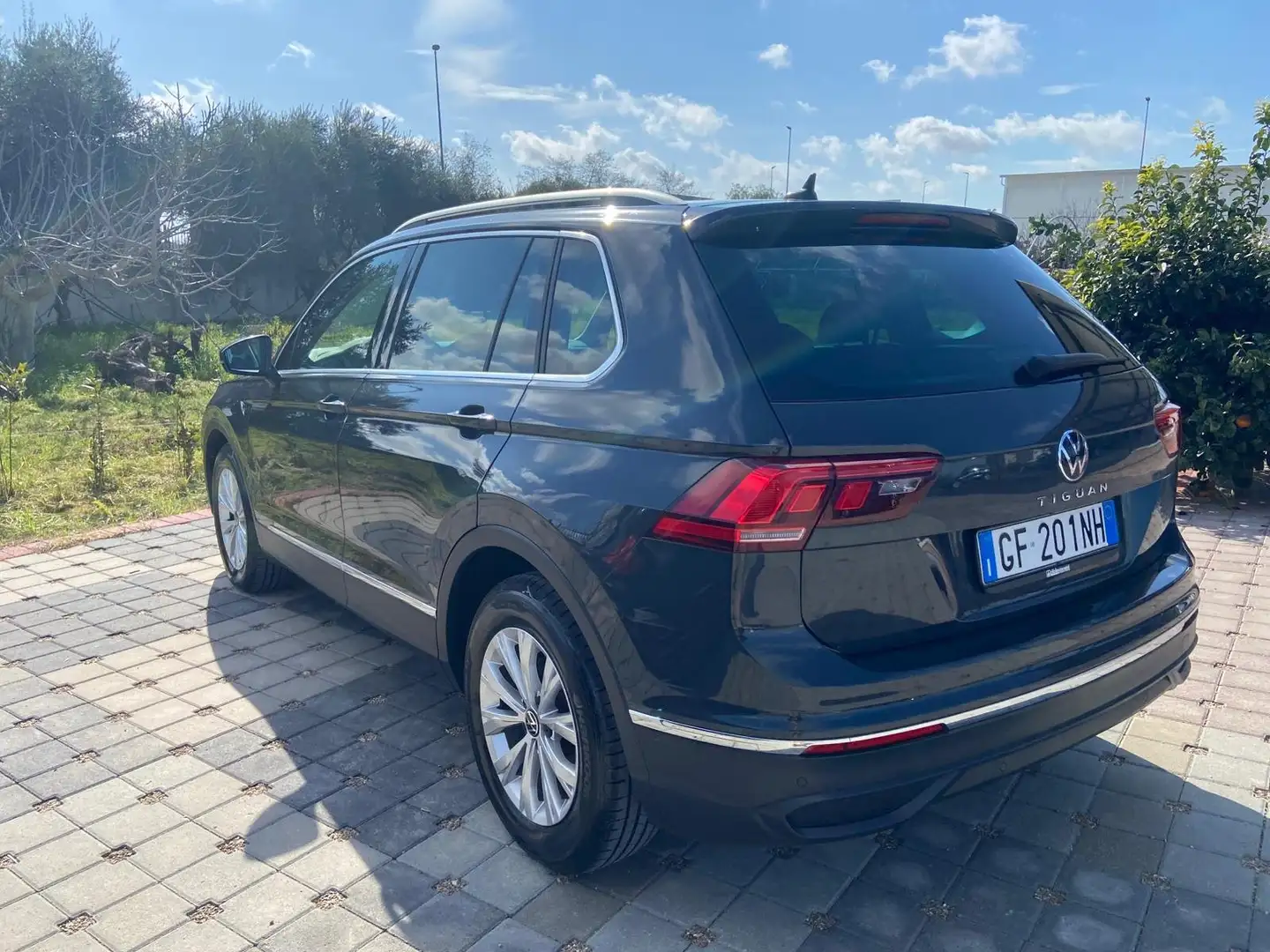 Volkswagen Tiguan Tiguan 2.0 tdi Life 150cv dsg Grigio - 2