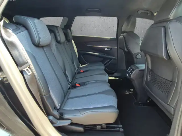 Peugeot 5008 view 14