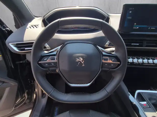 Peugeot 5008 view 10