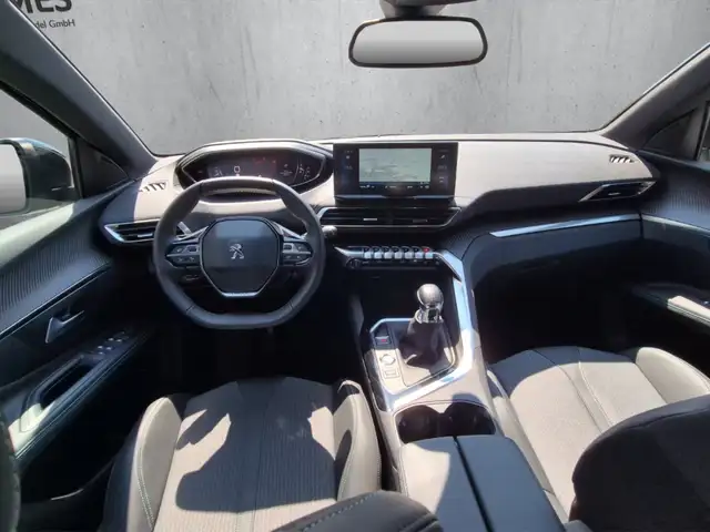 Peugeot 5008 view 12