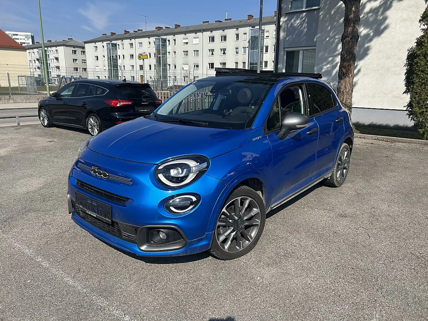 Fiat 500X Dolcevita Hybrid 130 7-Gang-DCT Sport Cabrio Blau - 1
