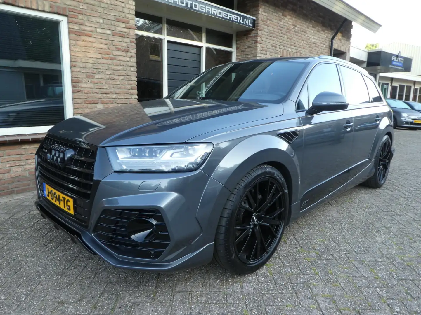 Audi Q7 3.0 TFSI quattro S-Line Abt Wide Body / Panoramada Gris - 1