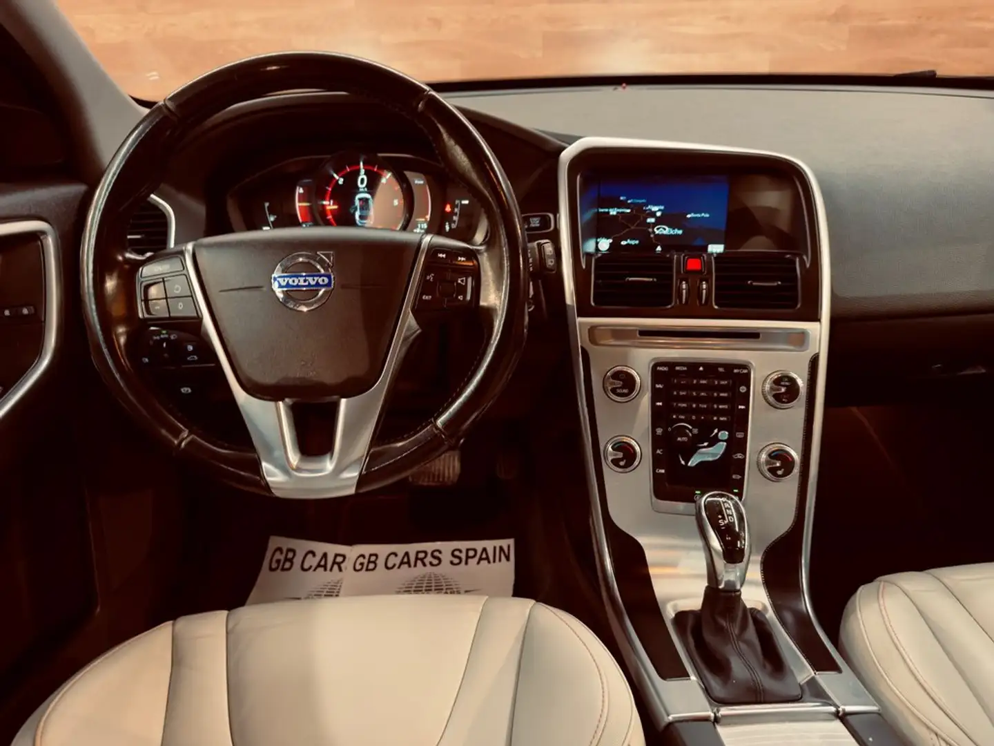 Volvo XC60 2.0 D4 R-Desgn Kinetic Auto Azul - 2