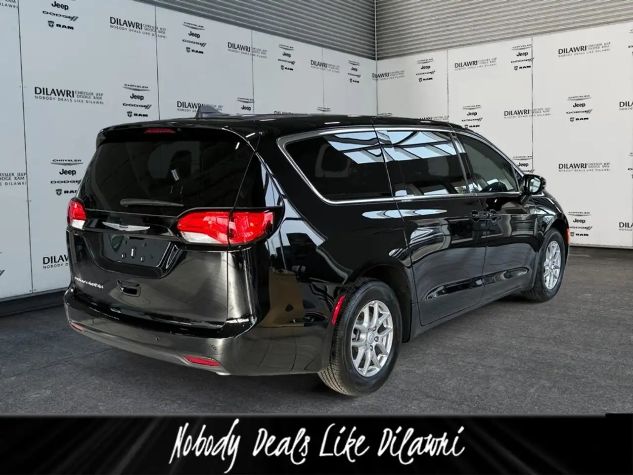 Chrysler Grand Caravan photo Chrysler Grand Caravan