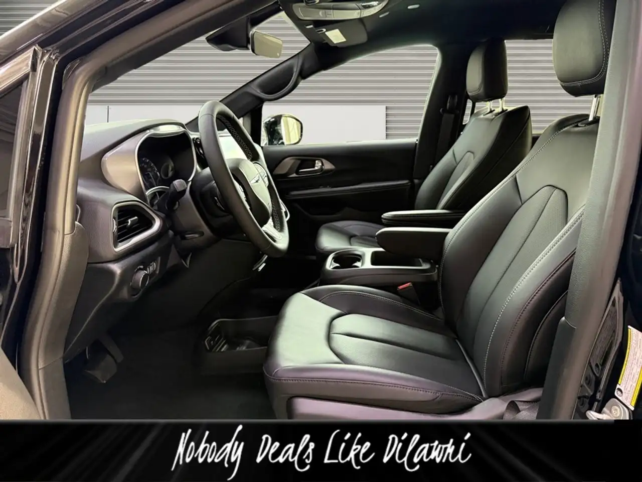 Chrysler Grand Caravan photo Chrysler Grand Caravan