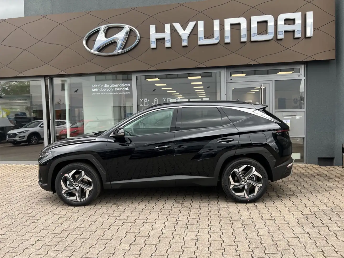 Hyundai TUCSON Trend Plug-In Hybrid 4WD Klima Navi Negro - 2