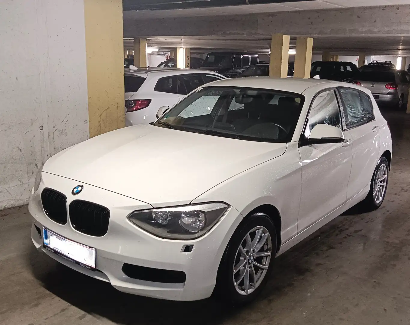 BMW 114 114i - 1