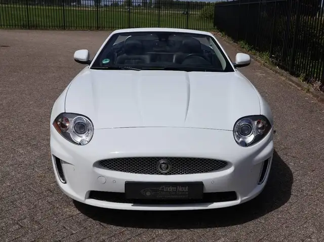 Jaguar XK view 15
