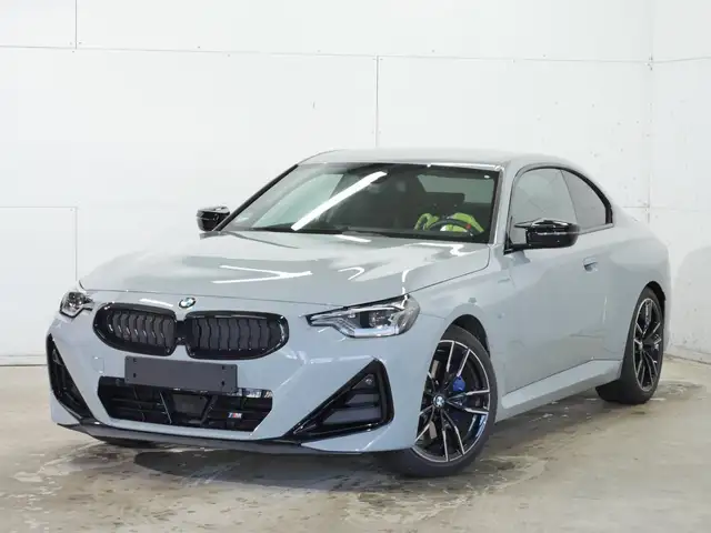 BMW 240 M240i xDrive Coupè ab 1,99% eff. / Driving+Parkass