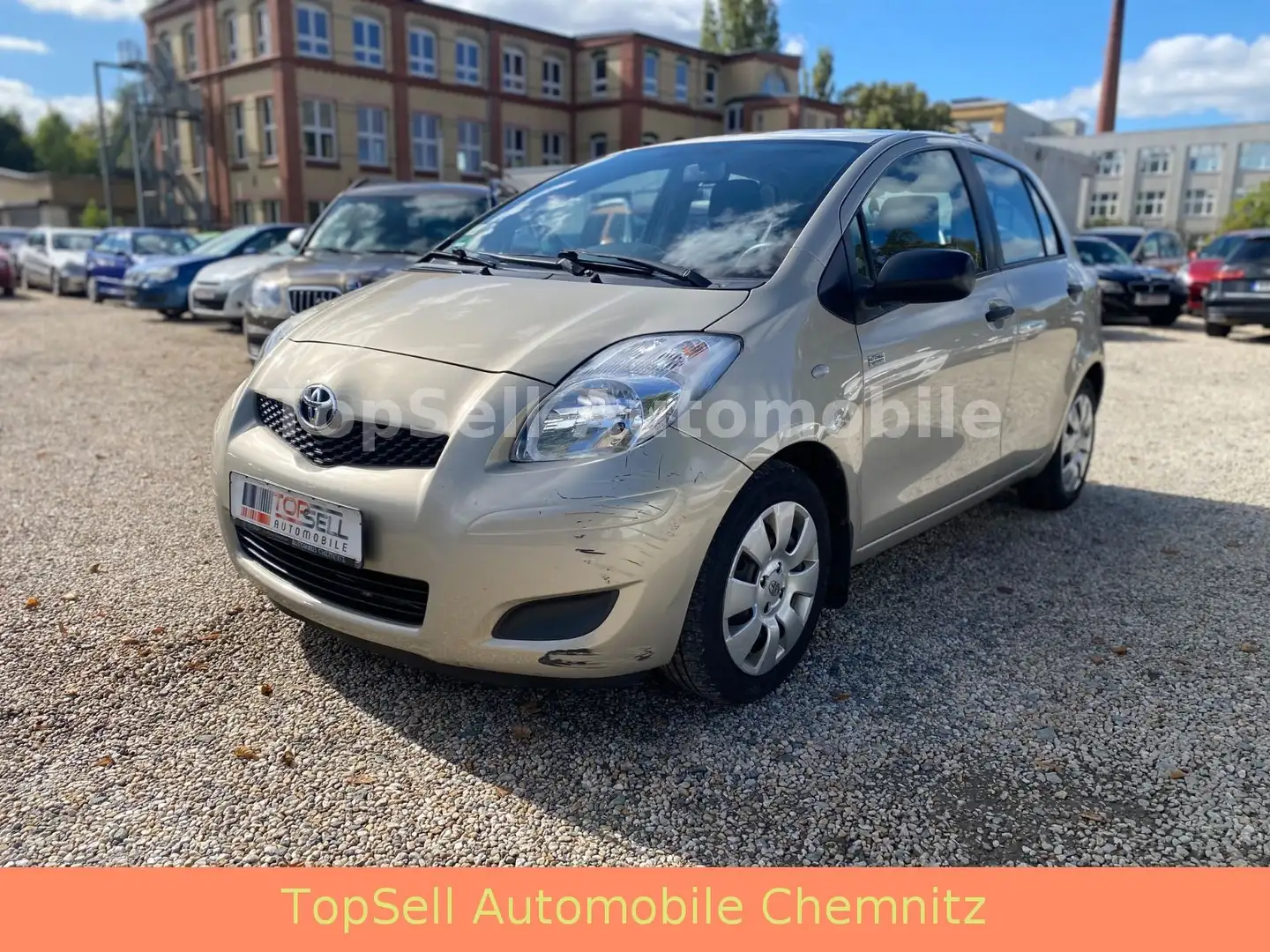 Toyota Yaris 1,33-l-Dual-VVT-i Cool Klima 1.H TÜV.05.26 Beige - 1