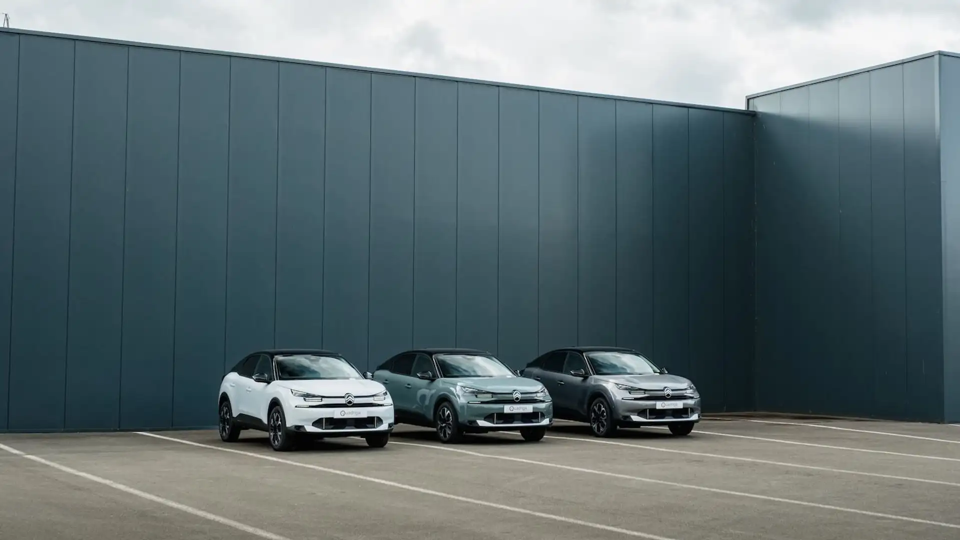 Citroen C4 1.2 MHEV Max e-DCS6 Noir - 2
