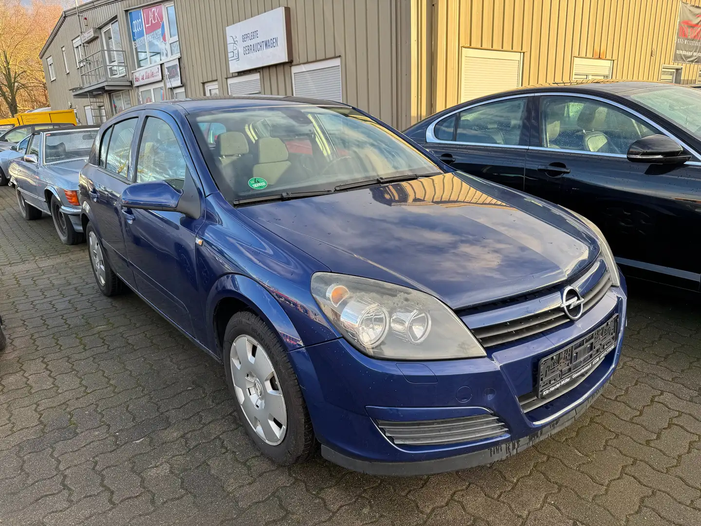 Opel Astra 1.4 Elegance Bleu - 1