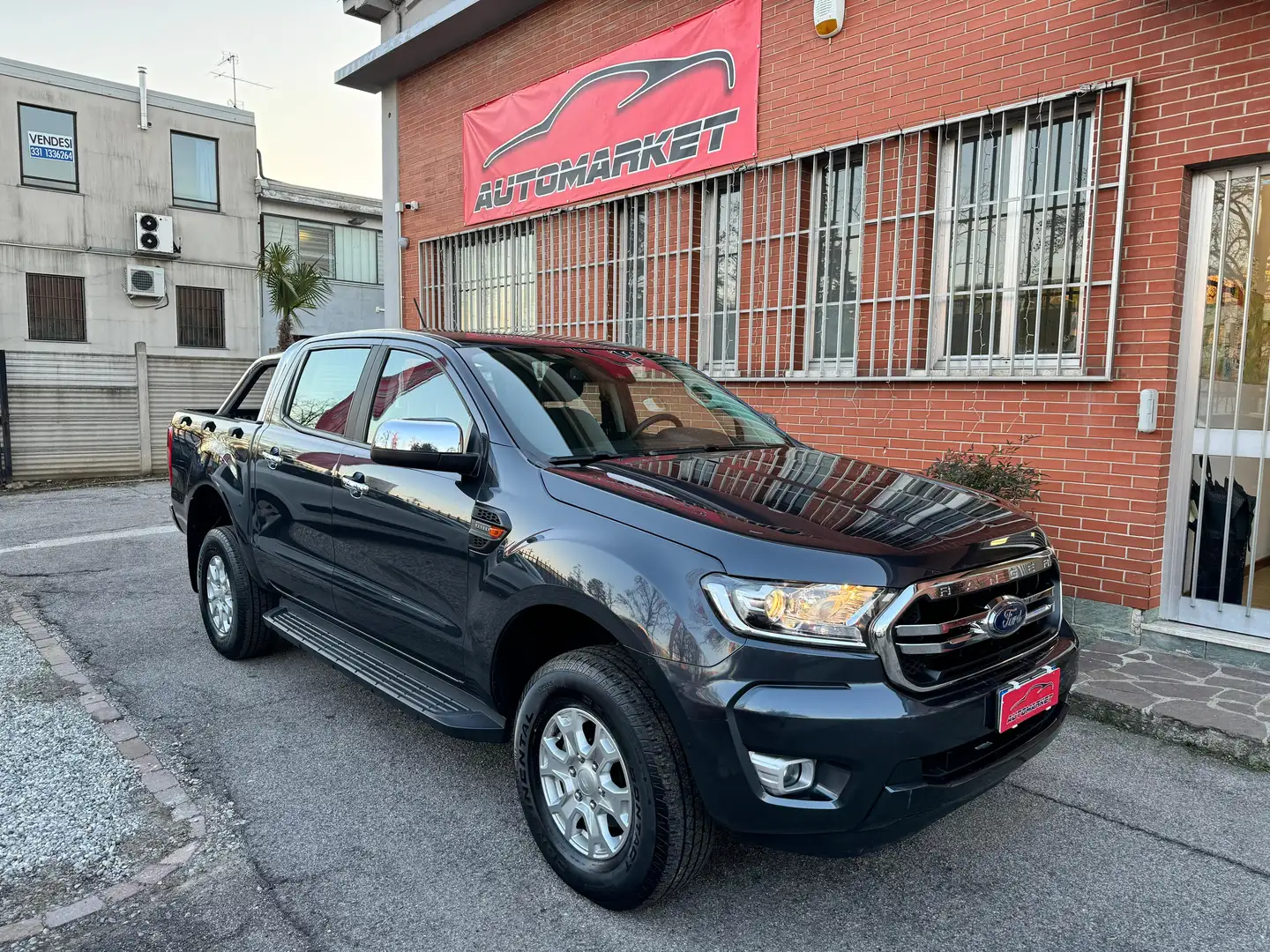 Ford Ranger 2.0 tdci double cab 170CV - NO IVA Gris - 1