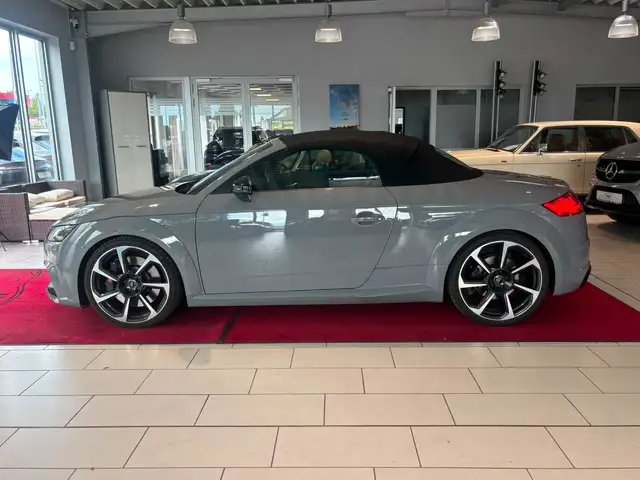 Audi TT view 2