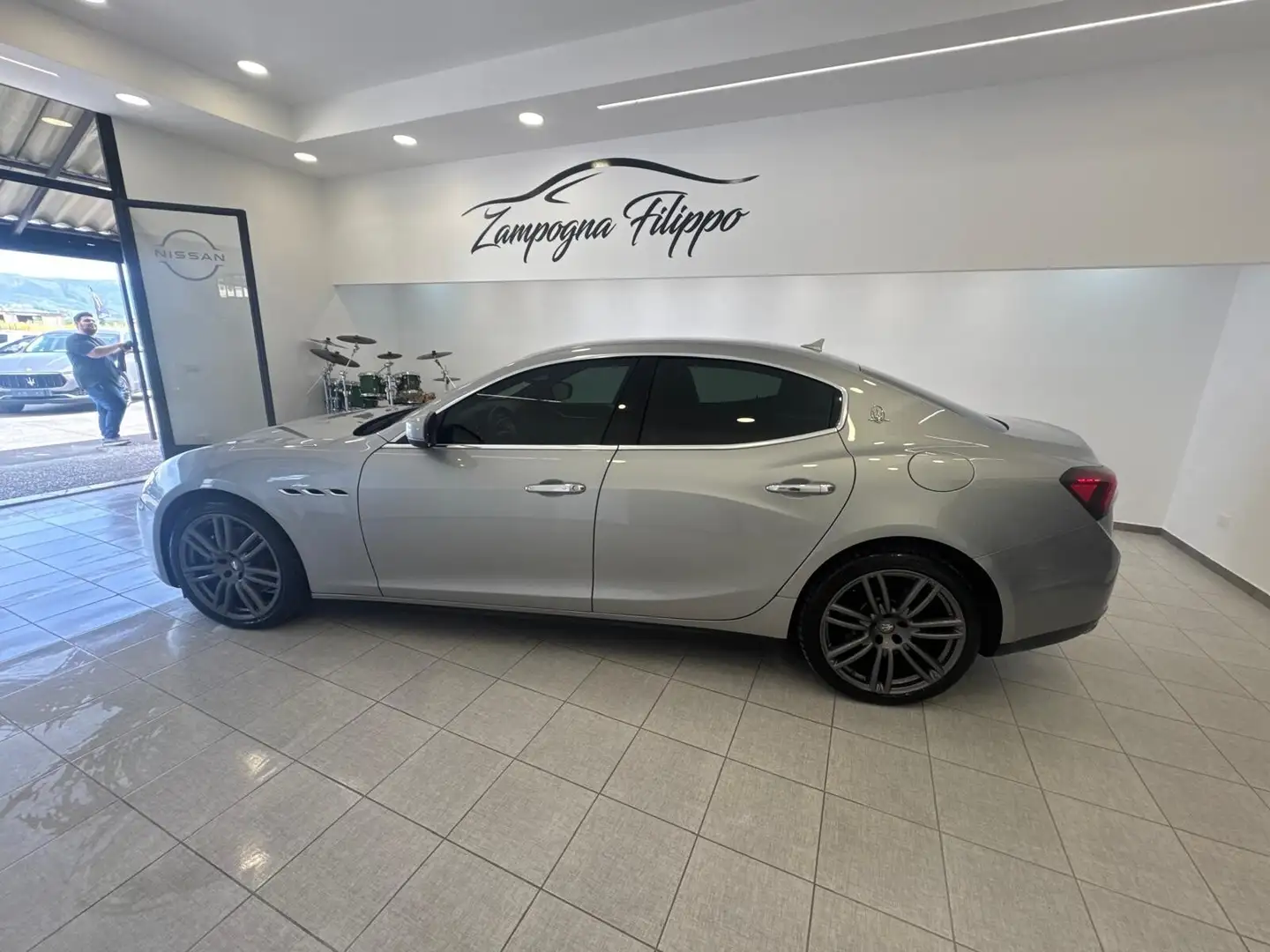 Maserati Ghibli V6 Diesel 275 CV Argent - 2