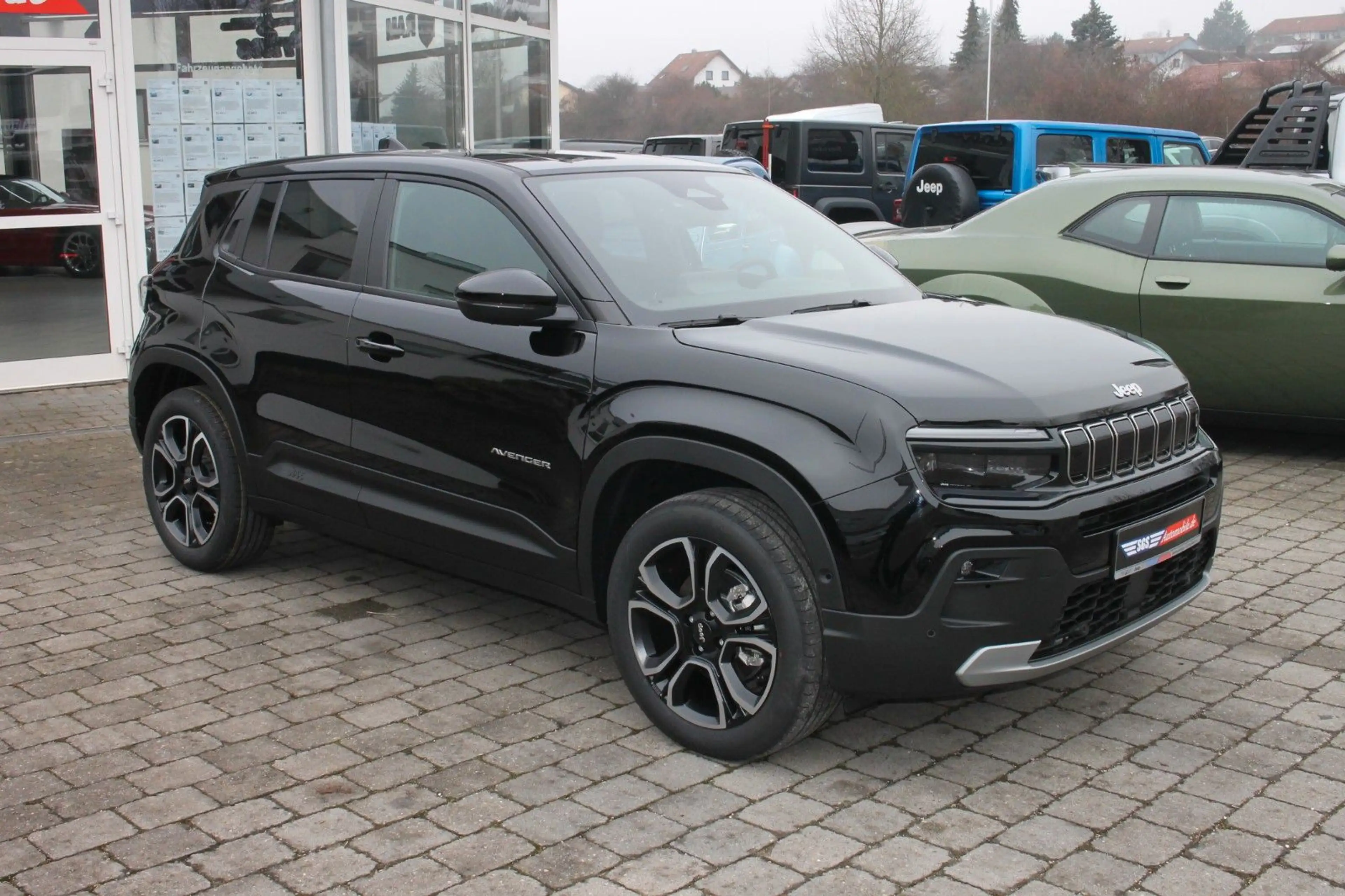 Jeep Avenger Summit Mild-Hybrid — photo 3