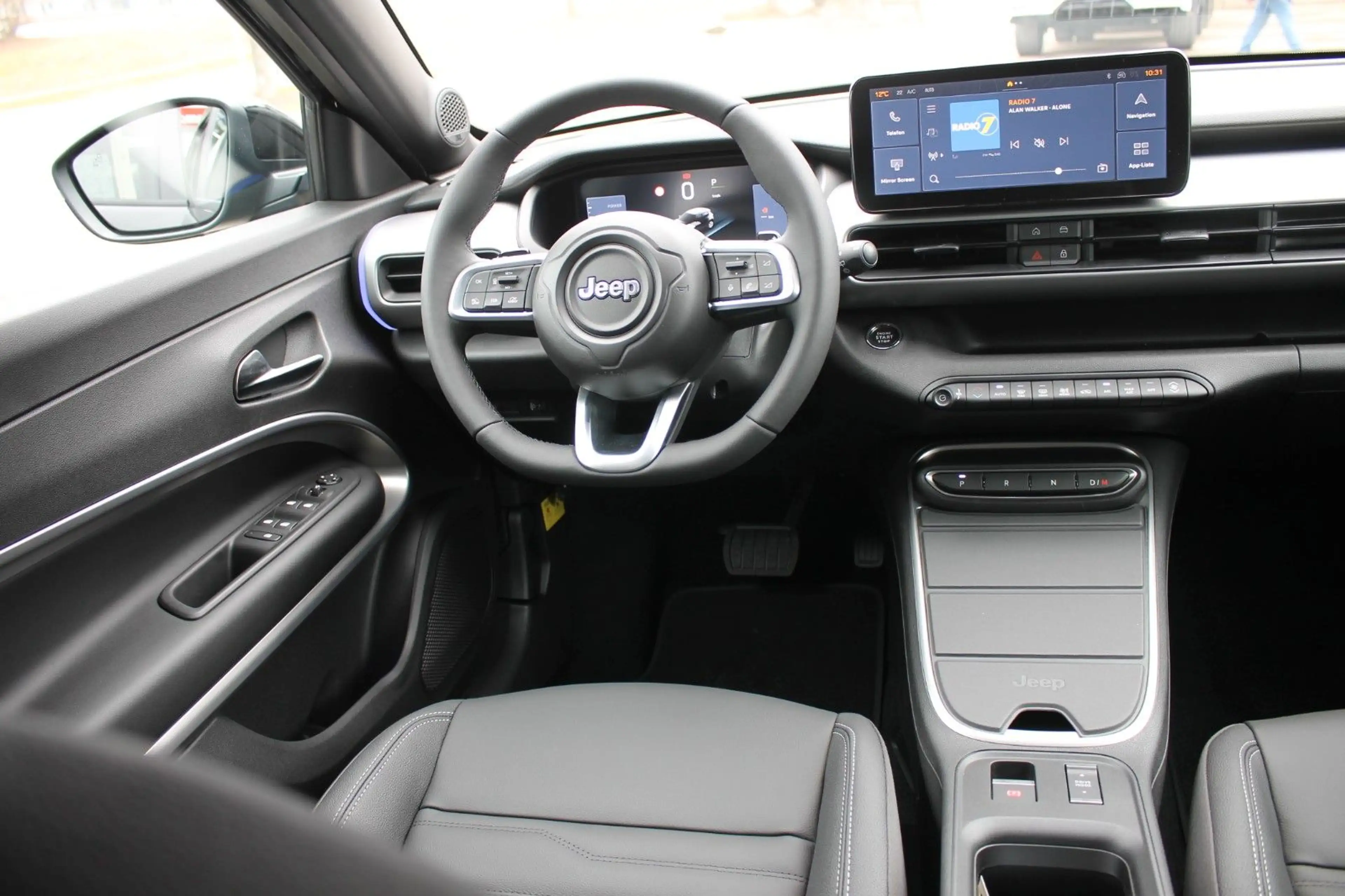 Jeep Avenger Summit Mild-Hybrid — photo 14
