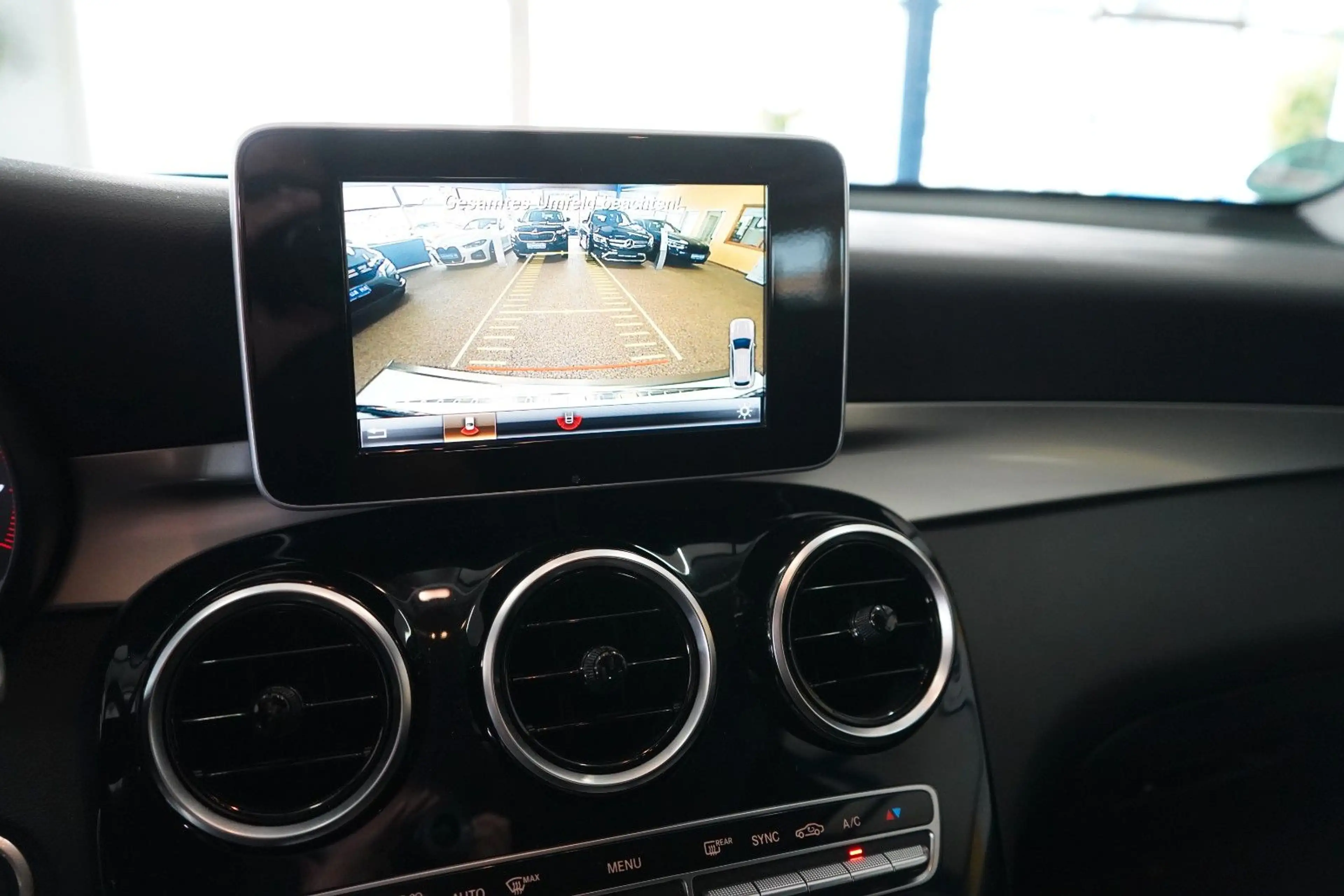 Mercedes-Benz GLC 250 4Matic AUTOMATIK / XENON / NAVI / R-KAM — photo 14