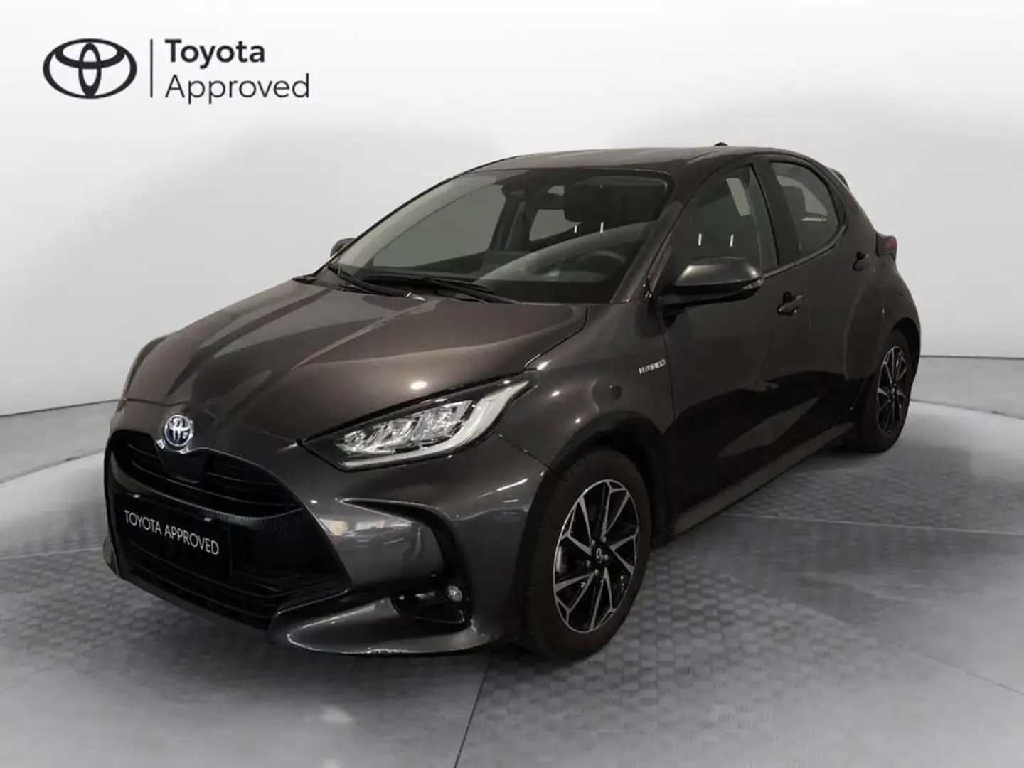 Toyota Yaris 1.5 hybrid Trend Grigio - 1