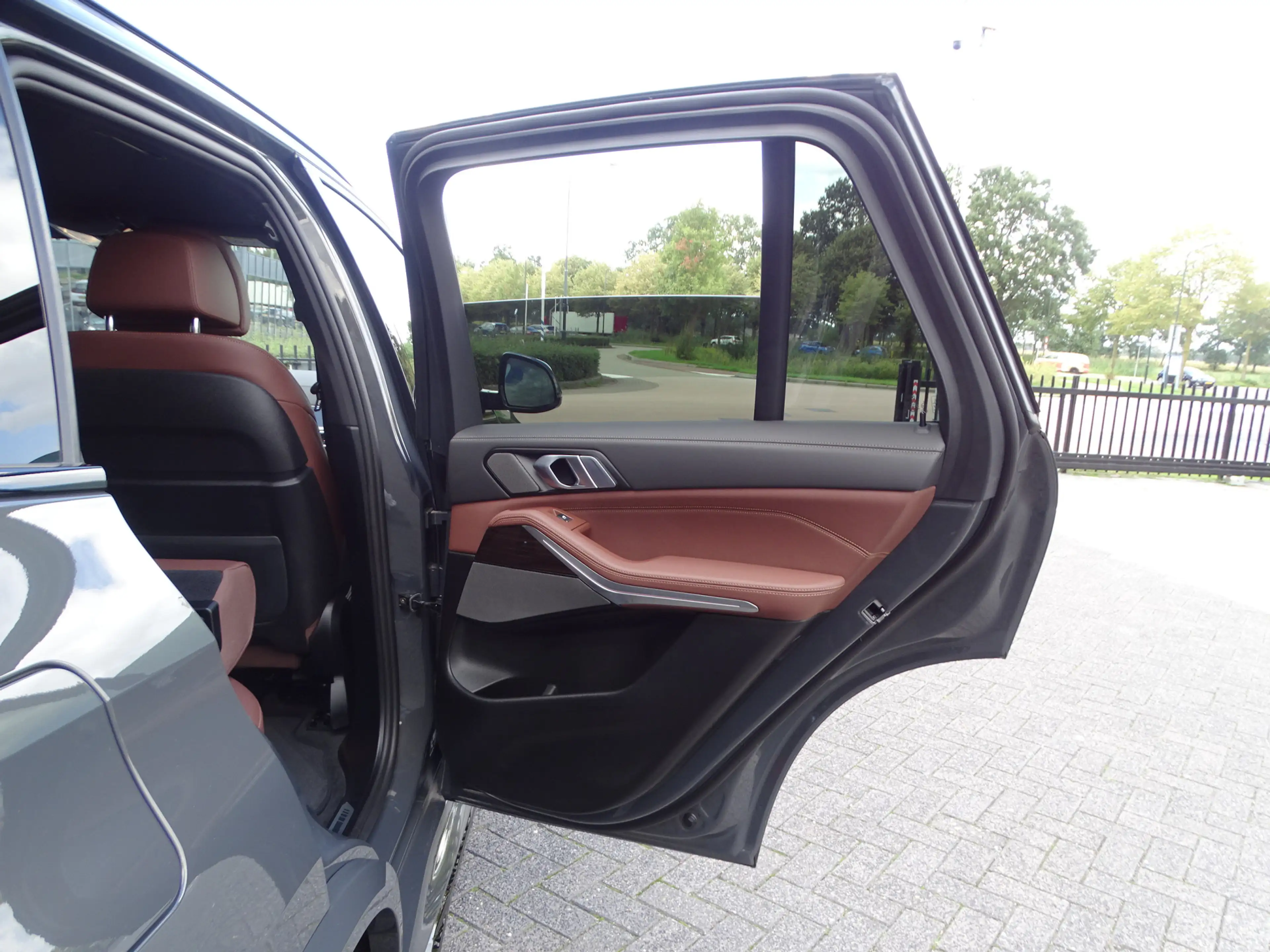 BMW X5 xDrive50e M Sport Trekhaak Integral Active Steerin — photo 15