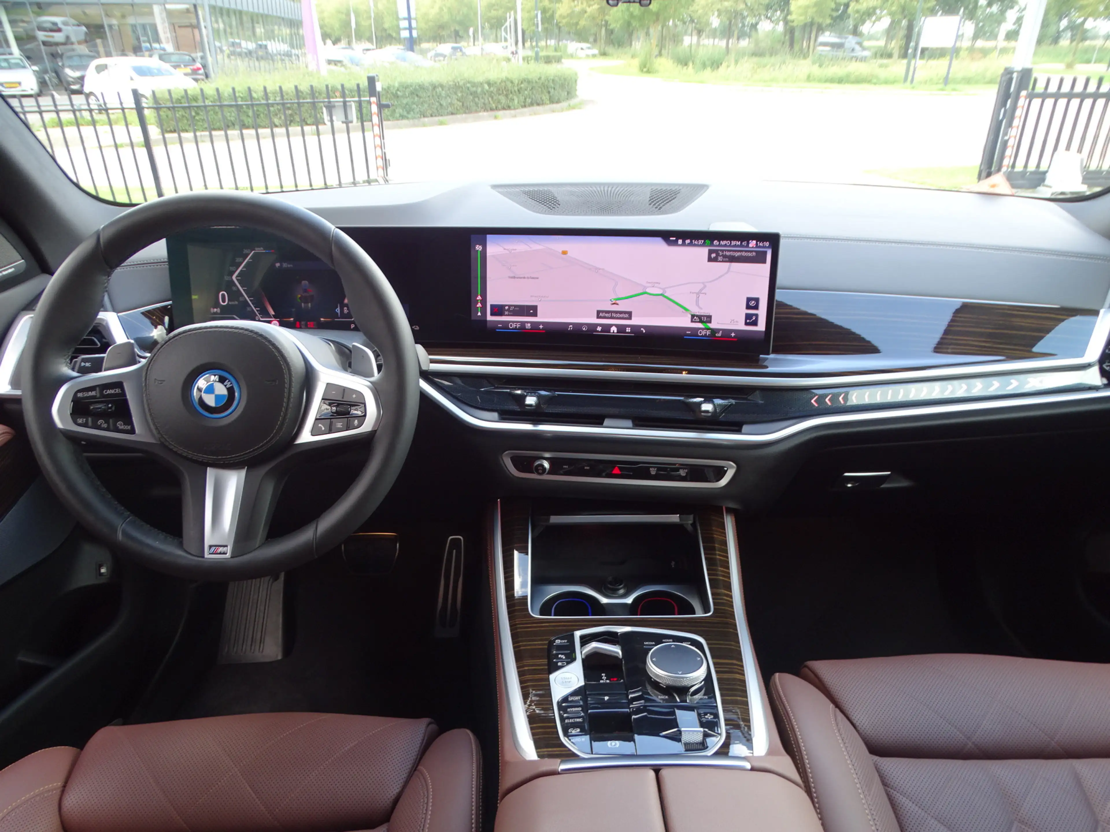 BMW X5 xDrive50e M Sport Trekhaak Integral Active Steerin — photo 11