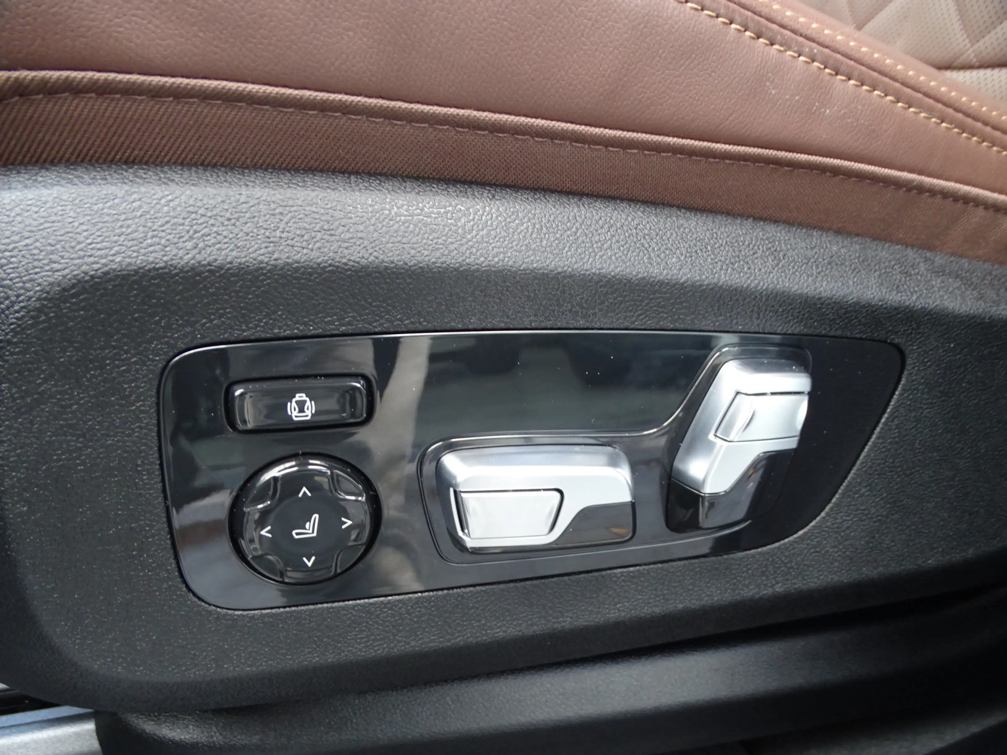 BMW X5 xDrive50e M Sport Trekhaak Integral Active Steerin — photo 32