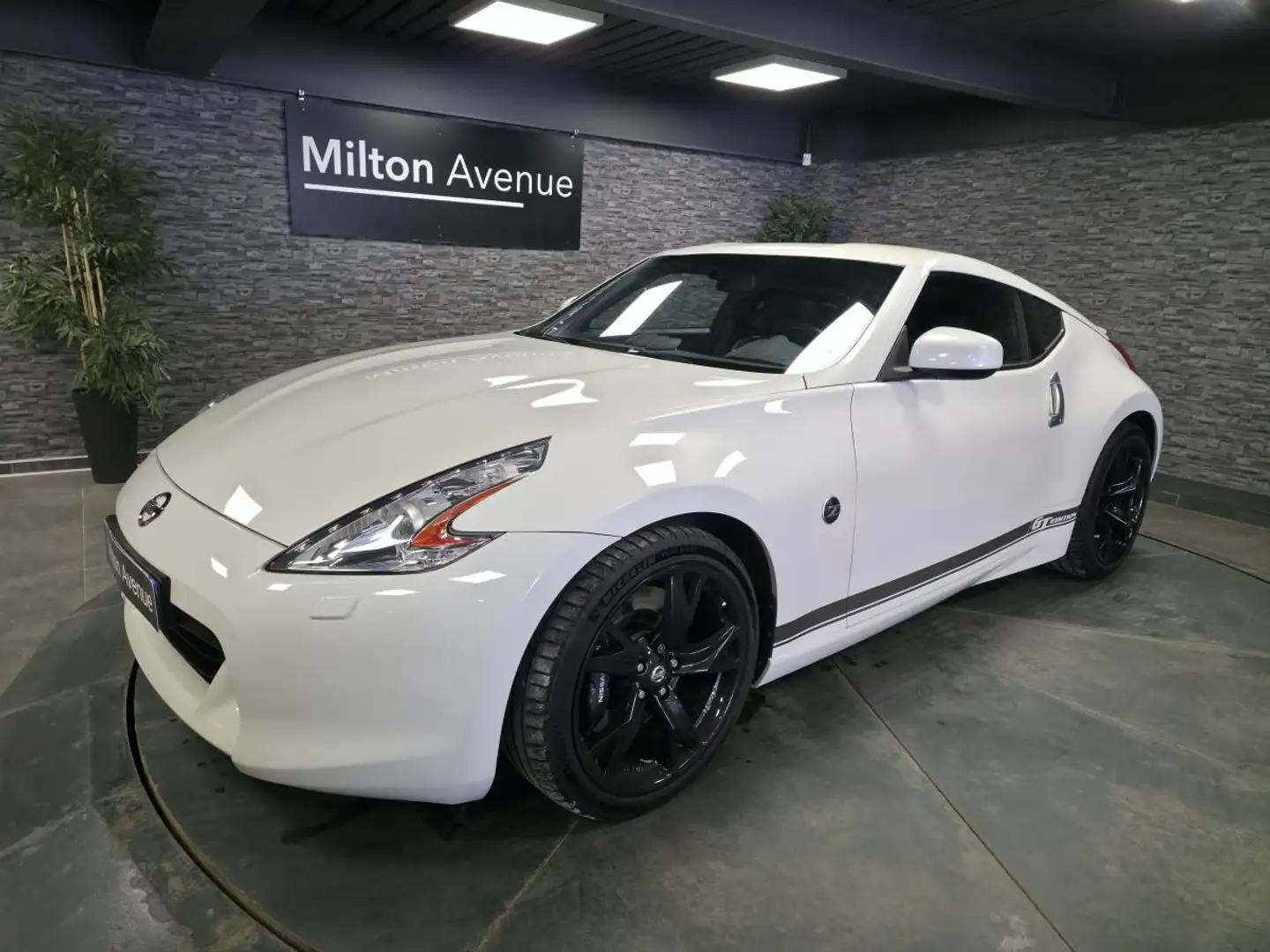 Nissan 370Z Coupé 3.7 V6 - 328 - COUPE GT Edition Weiß - 1