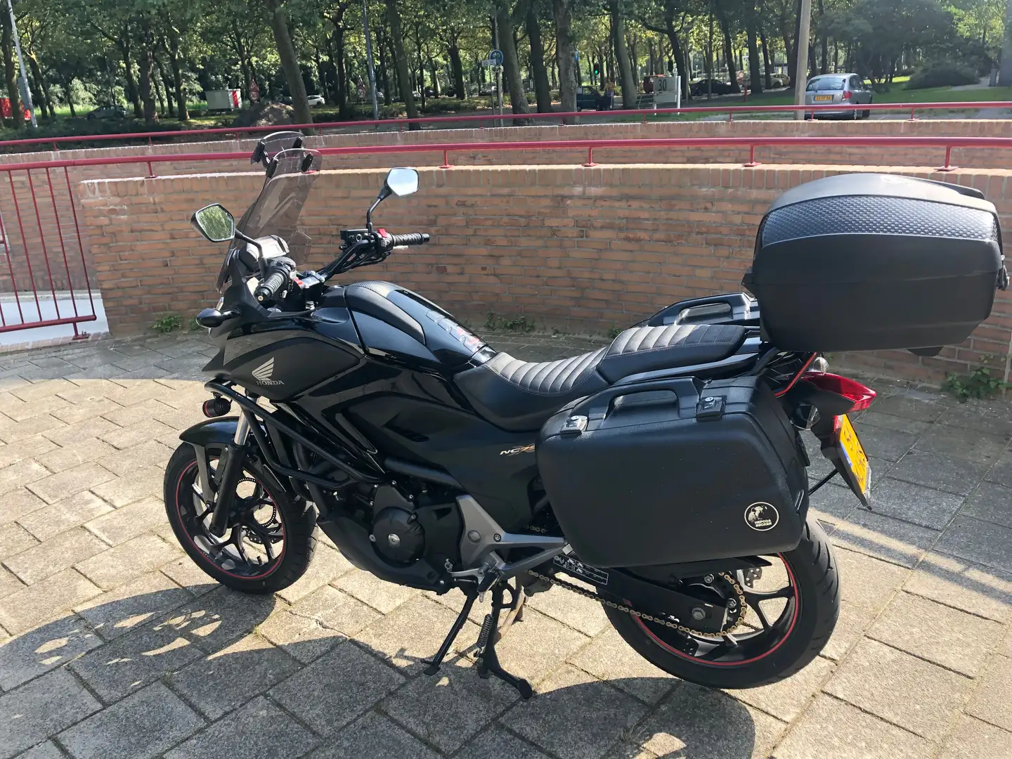 Honda NC 750 nc750x dct Zwart - 1