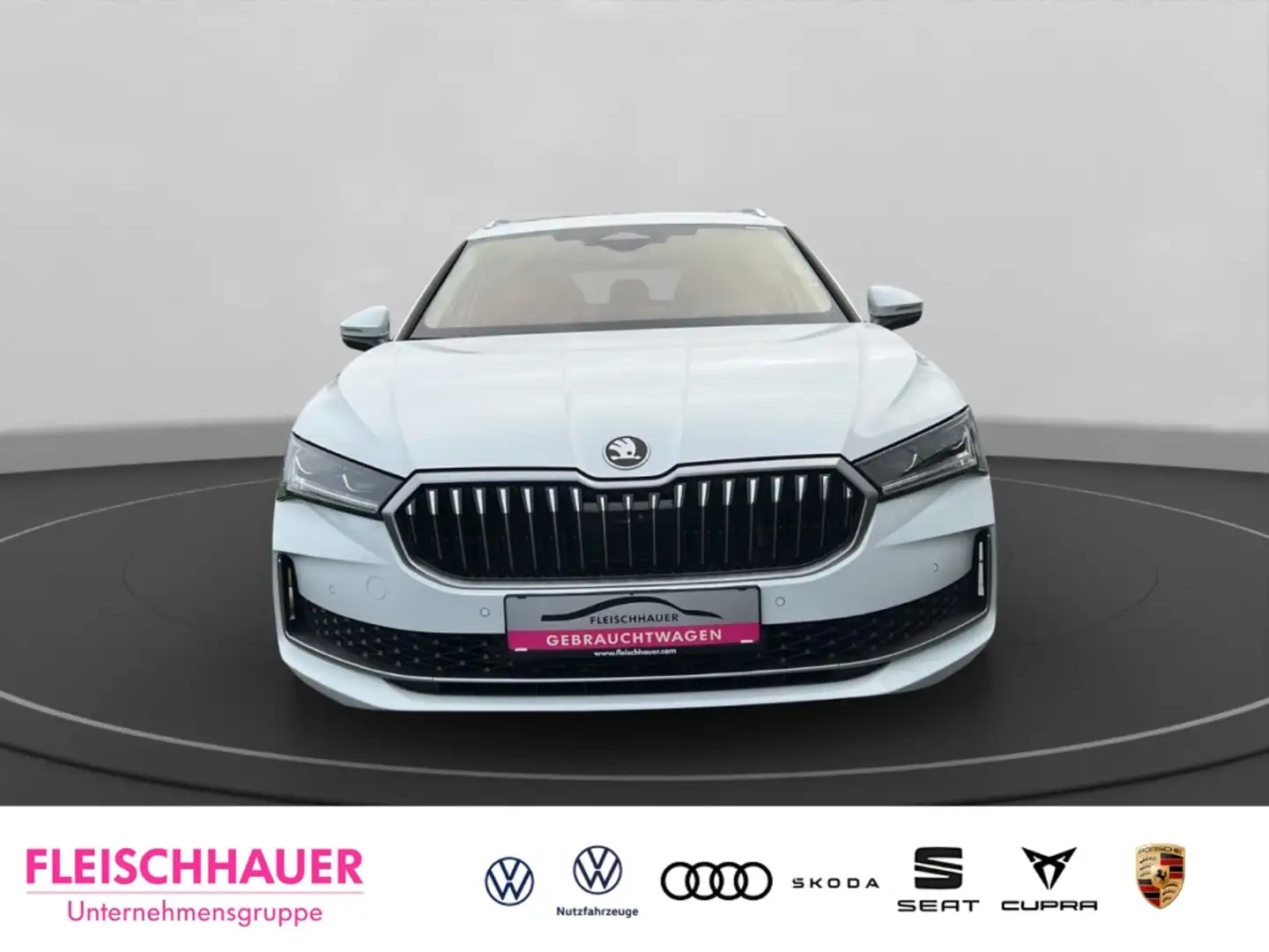Skoda Superb Combi 1.5 TSI L&K DSG+SHZ+AHK+PANORAMAD Weiß - 2