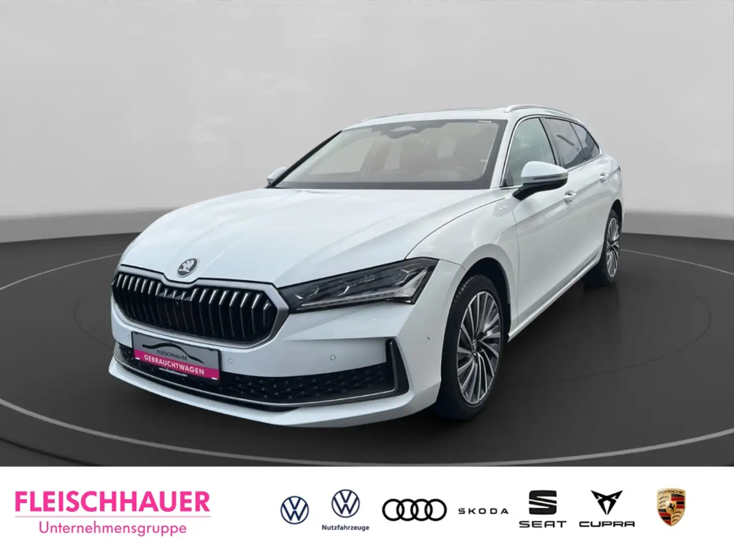 Skoda Superb Combi 1.5 TSI L&K DSG+SHZ+AHK+PANORAMAD Weiß - 1