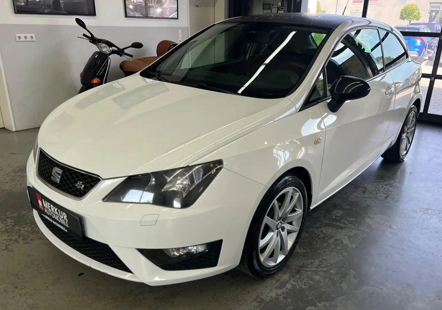SEAT Ibiza SC FR+Klimaanlage+Sportsitze+SHZ+Tempomat Bílá - 1