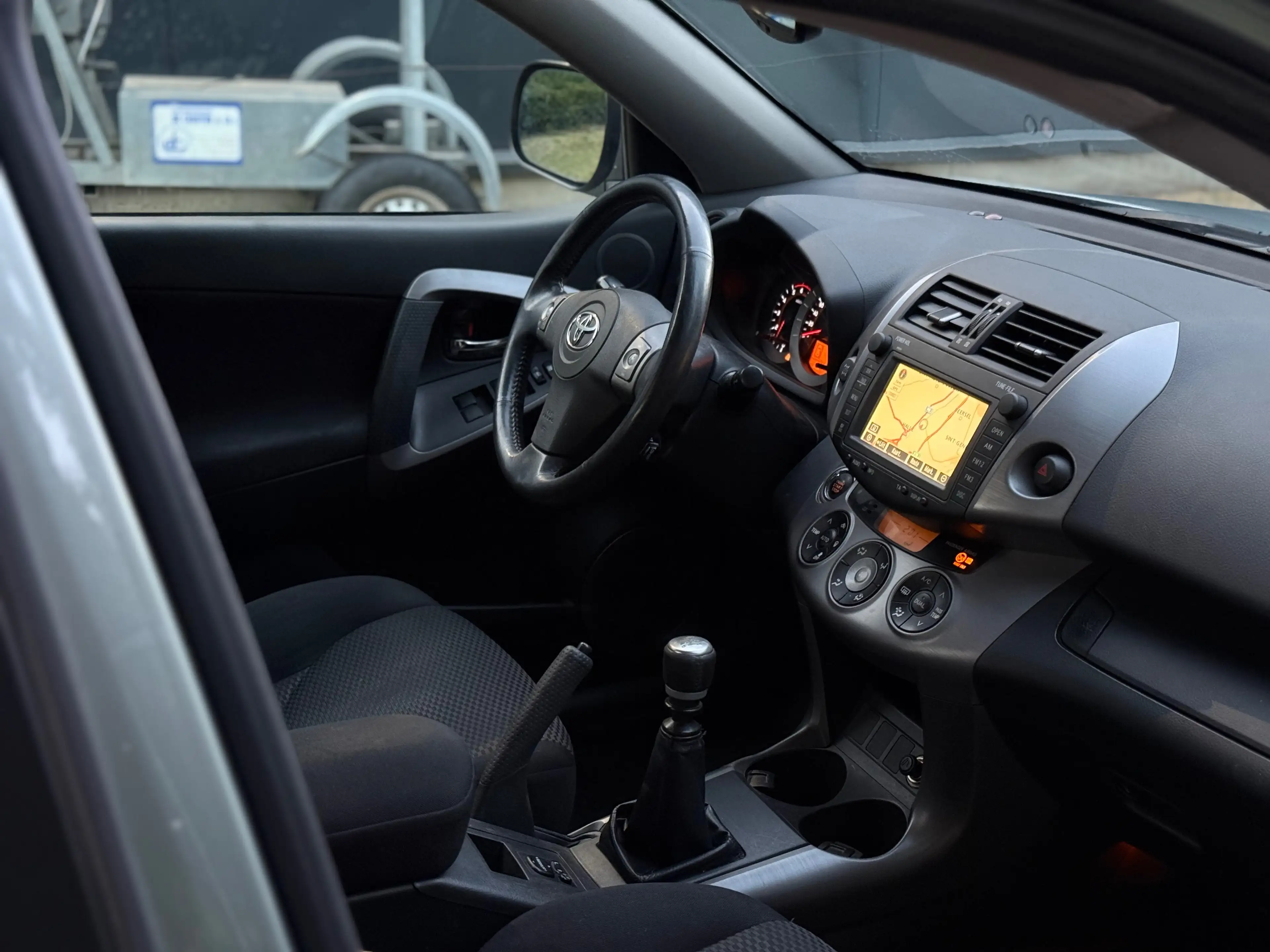 Toyota RAV 4 2.2 Turbo D4D 16v VIP // 1er Pro — photo 10