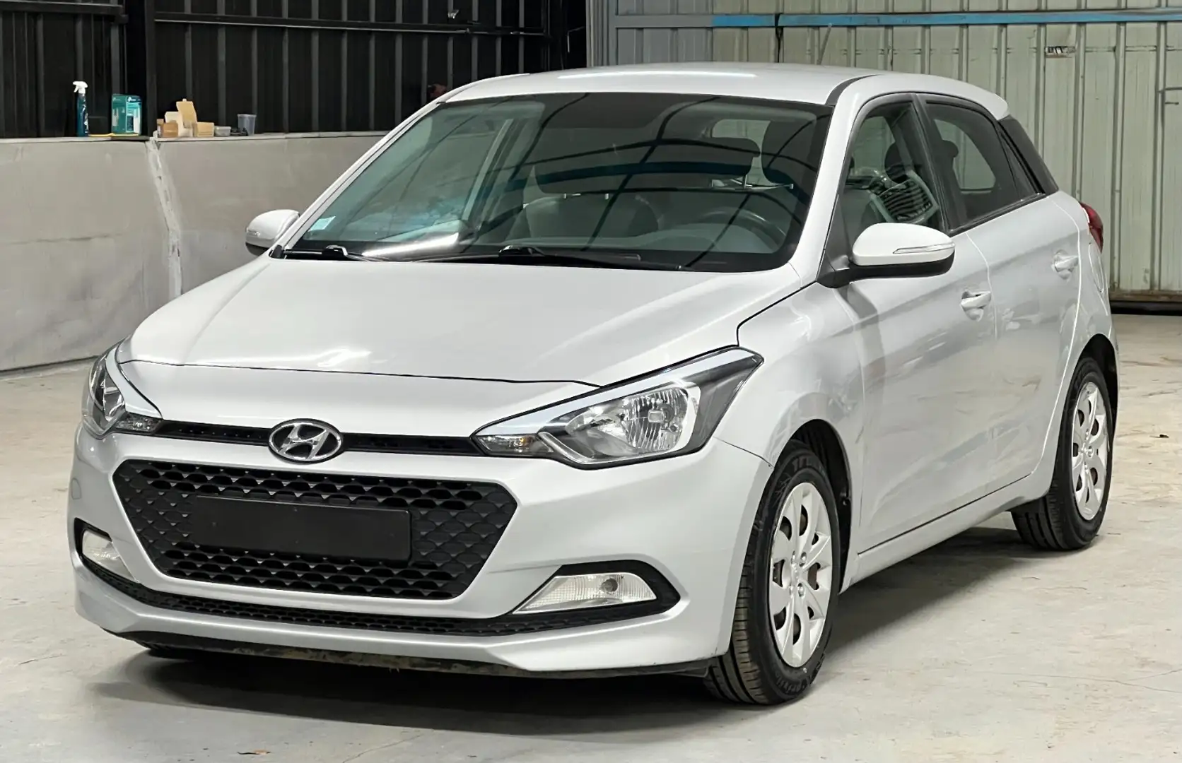 Hyundai i20 1.4i * AUTOMATIQUE * AIRCO * Grijs - 1