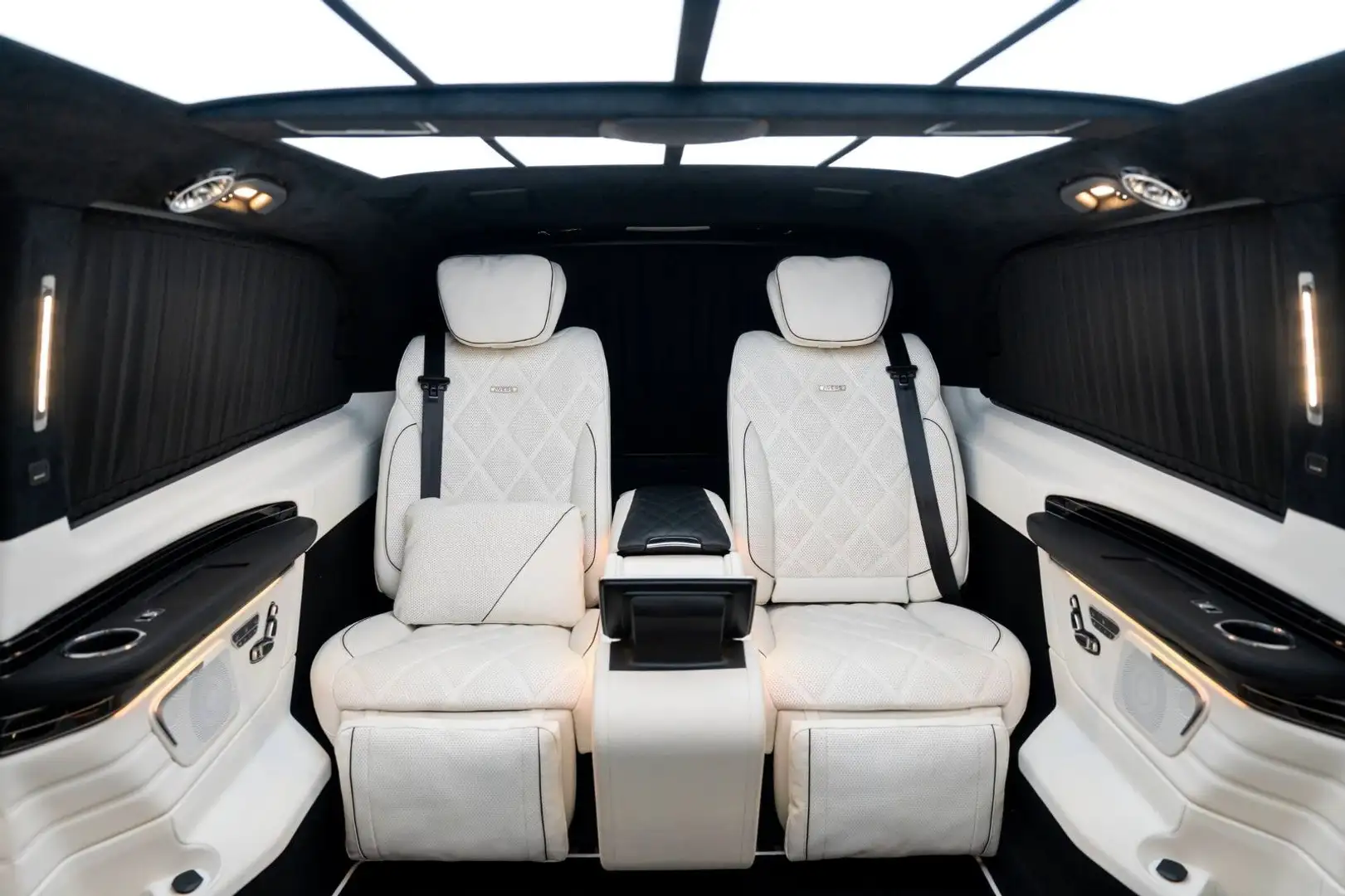Mercedes-Benz V 300 V300d V-VIP extralang Noir - 2