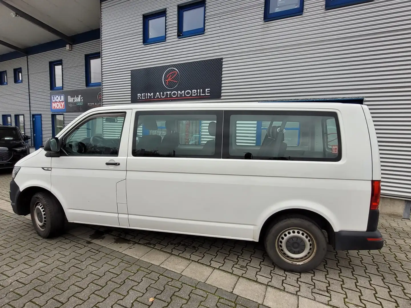 Volkswagen T6 Kombi 2,0 TDI Kombi lang 8-Sitzer *KLIMA*RADIO*AHK* Blanc - 2
