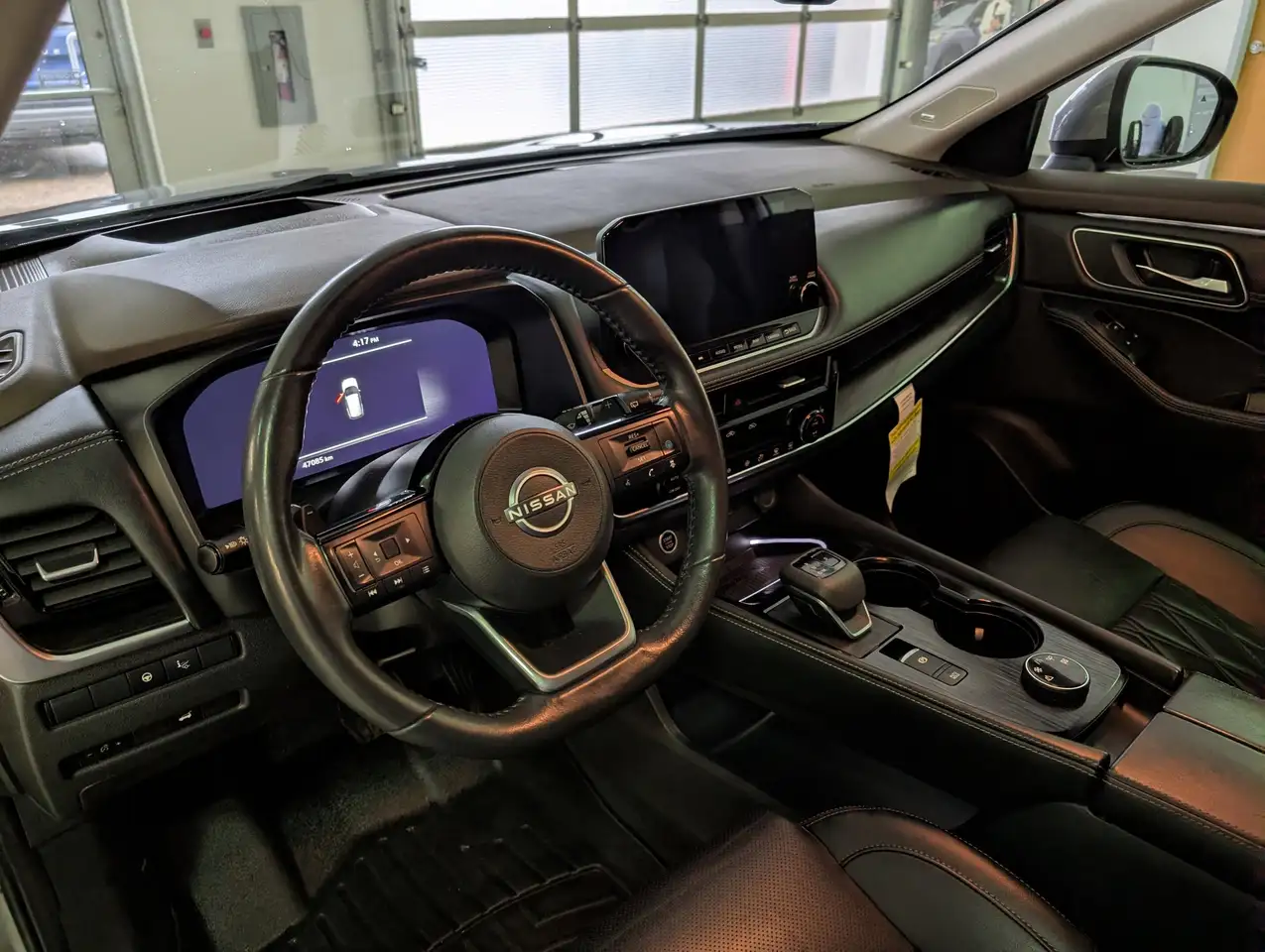 Nissan Rogue снимка Nissan Rogue