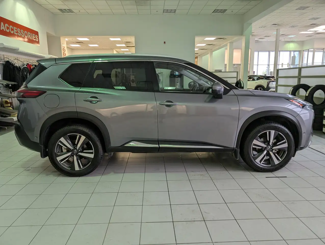 Nissan Rogue снимка Nissan Rogue