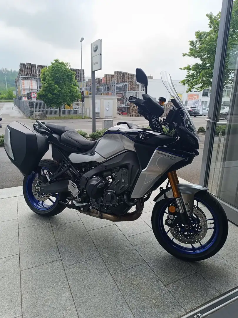 Yamaha Tracer 9 GT mit Werksgarantie bis 2027 Seitenko Schwarz - 1