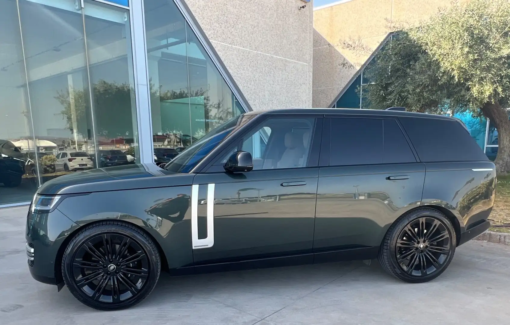 Land Rover Range Rover 3.0d i6 mhev Autobiography awd 300cv auto Verde - 2