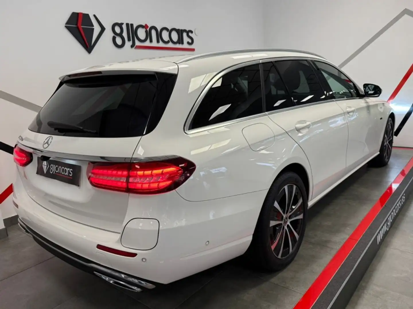 Mercedes-Benz E 300 Estate Blanco - 2