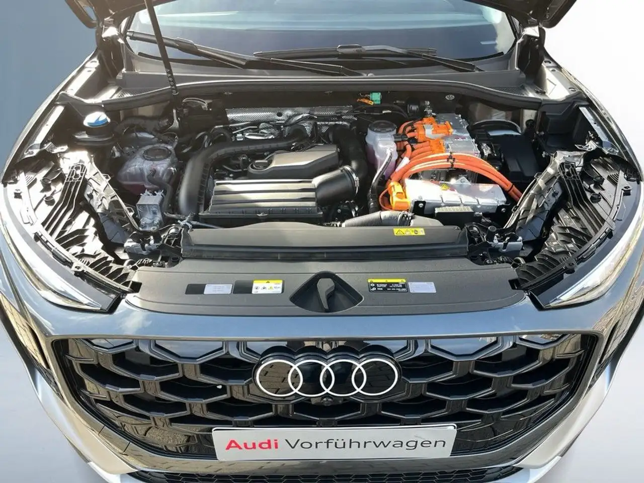 Audi Q3 e-hybrid MATRIX*S-LINE*TECH PLUS* 16