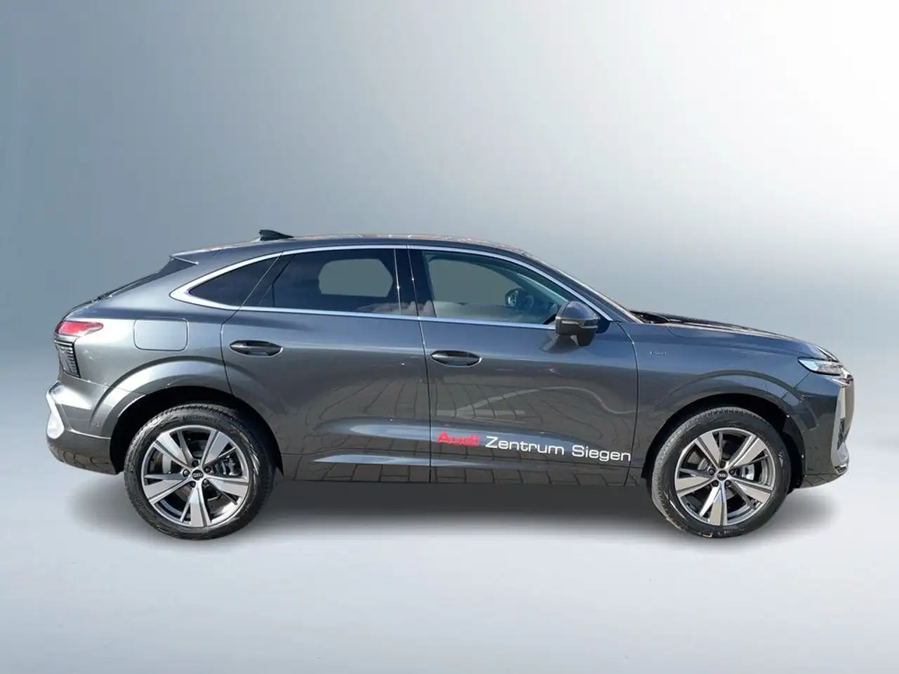 Audi Q3 e-hybrid MATRIX*S-LINE*TECH PLUS* 6