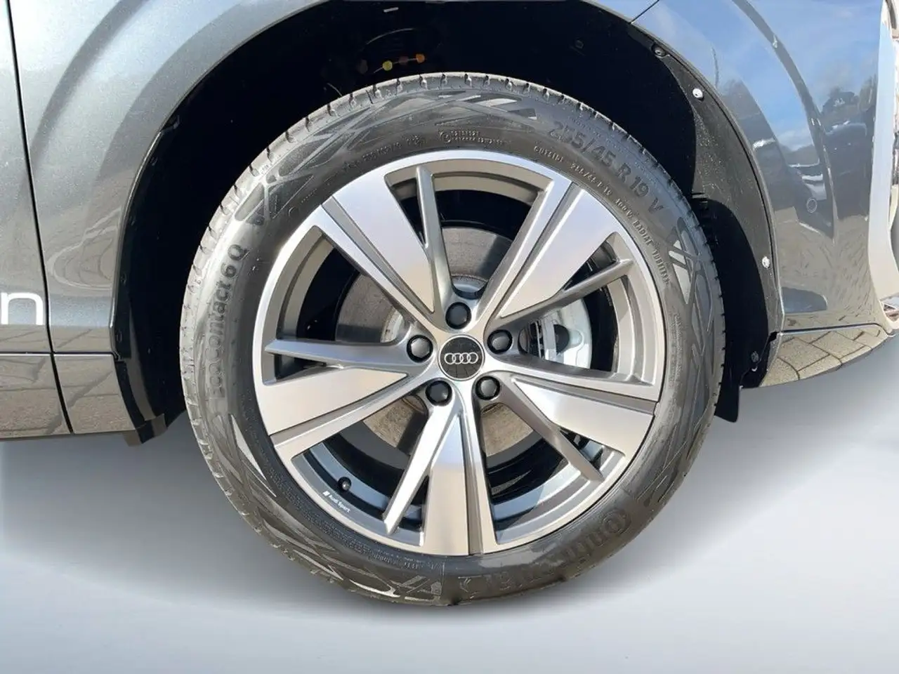 Audi Q3 e-hybrid MATRIX*S-LINE*TECH PLUS* 7