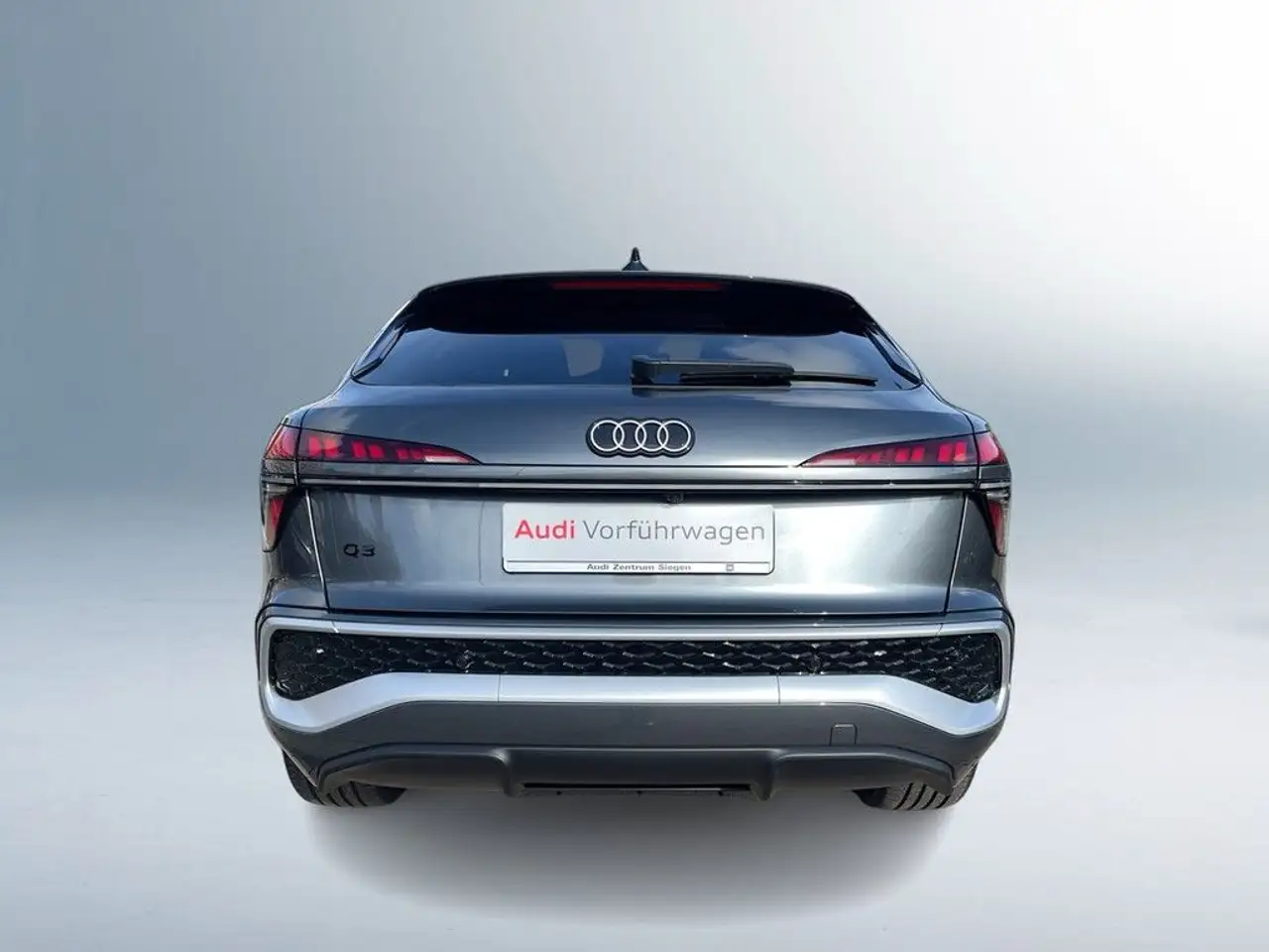 Audi Q3 e-hybrid MATRIX*S-LINE*TECH PLUS* 4