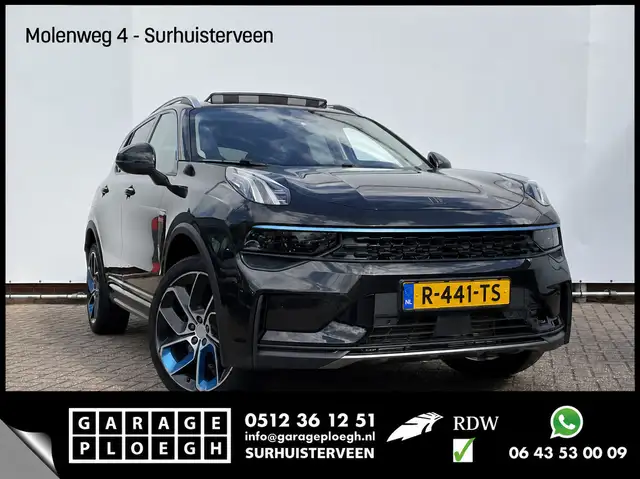Lynk & Co 01 view 14