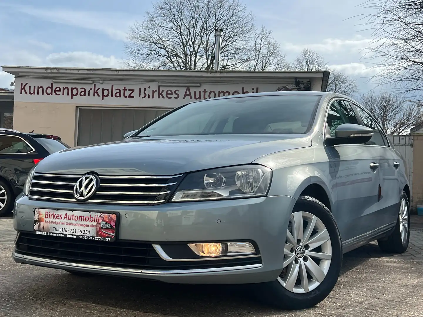 Volkswagen Passat 1.6 TDI - Eisblau - Navi - Anhängerkupplung Niebieski - 1