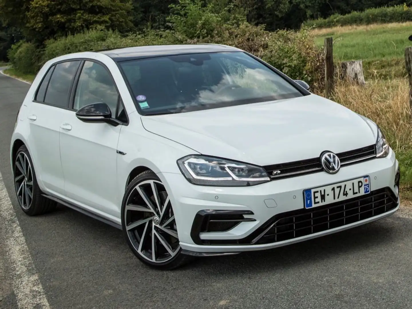 Volkswagen Golf Golf 1.4 TSI 125 Technology DSG7 First Edition Blanc - 1